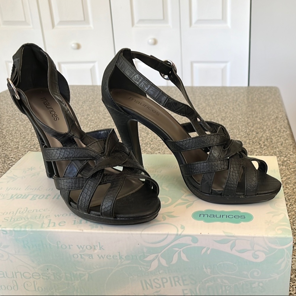 Black Elegant Strappy Heels
